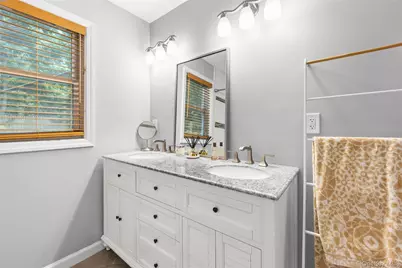 27 Glen Drive, Sound Beach, NY 11789 - Photo 17