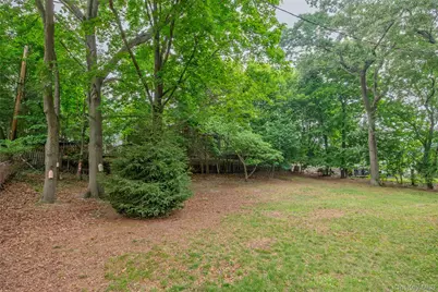 27 Glen Drive, Sound Beach, NY 11789 - Photo 31