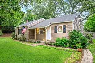 27 Glen Dr, Sound Beach, NY 11789 - Photo 3