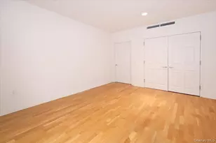 100 Harbor View Dr SW, Port Washington, NY 11050 - Photo 13