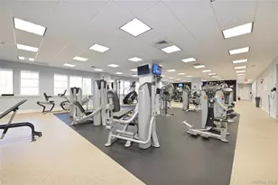 100 Harbor View Dr SW, Port Washington, NY 11050 - Photo 23