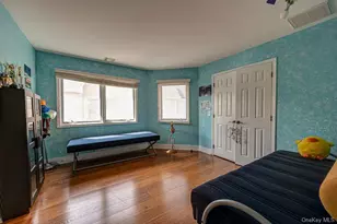37 Crescent Cove Cir, Seaford, NY 11783 - Photo 27