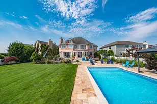 37 Crescent Cove Cir, Seaford, NY 11783 - Photo 37