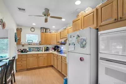 764 Vanderbilt Parkway, Dix Hills, NY 11746 - Photo 35