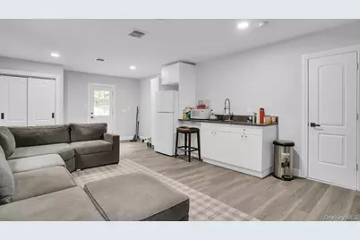 764 Vanderbilt Parkway, Dix Hills, NY 11746 - Photo 45