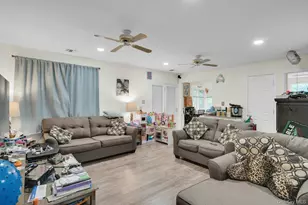 764 Vanderbilt Pkwy, Dix Hills, NY 11746 - Photo 39