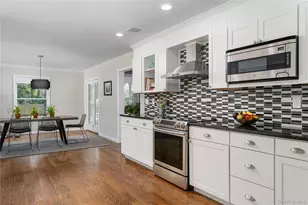 93 Chestnut St, Mount Sinai, NY 11766 - Photo 7