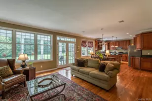 100 Rockledge Dr, Pleasant Valley, NY 12569 - Photo 9