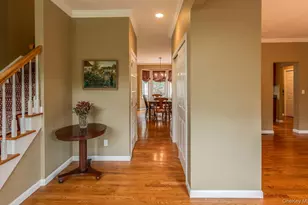 100 Rockledge Dr, Pleasant Valley, NY 12569 - Photo 17