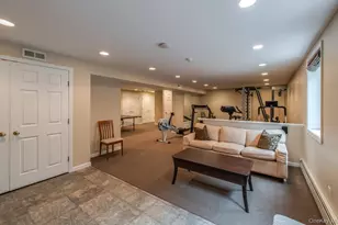 100 Rockledge Dr, Pleasant Valley, NY 12569 - Photo 31