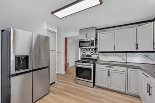 30 Glenwood Ave, Poughkeepsie, NY 12603 - Photo 17