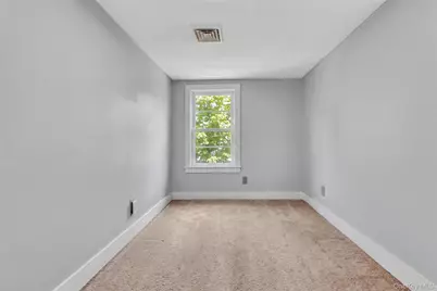 30 Glenwood Avenue, Poughkeepsie, NY 12603 - Photo 21