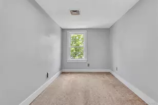 30 Glenwood Ave, Poughkeepsie, NY 12603 - Photo 21