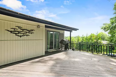 25 Ackerman Avenue, Airmont, NY 10901 - Photo 29