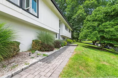 25 Ackerman Avenue, Airmont, NY 10901 - Photo 3