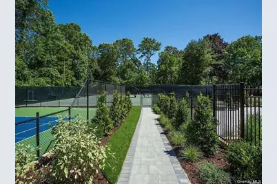 144 Dove Hill Drive, Manhasset, NY 11030 - Photo 7
