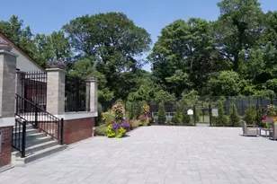 144 Dove Hill Dr, Manhasset, NY 11030 - Photo 5
