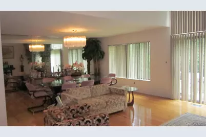 144 Dove Hill Drive, Manhasset, NY 11030 - Photo 19