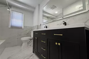 21 Cochran Pl, Valley Stream, NY 11581 - Photo 3