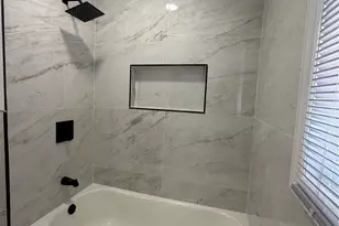 21 Cochran Pl, Valley Stream, NY 11581 - Photo 5