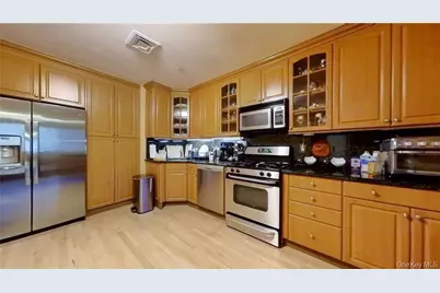 1830 Bath Avenue #102, Brooklyn, NY 11214 - Photo 7