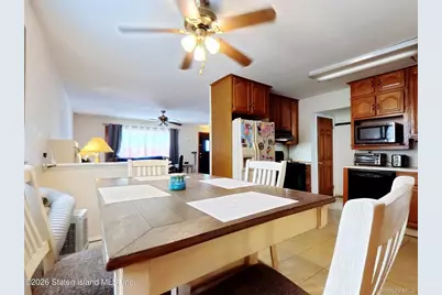 59 Zoe St, New York, NY 10305 - Photo 11