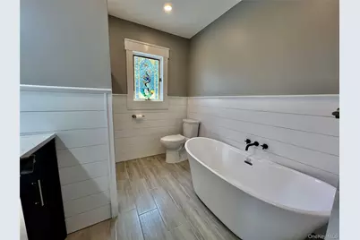 50 E Saint Marks Place, Valley Stream, NY 11580 - Photo 15