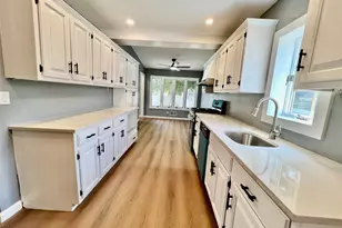 50 E St Marks Pl, Valley Stream, NY 11580 - Photo 11