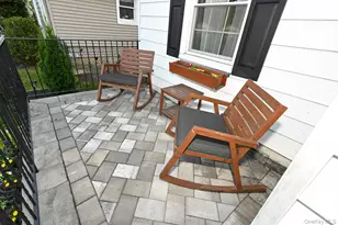 8 Garden Ave, Carle Place, NY 11514 - Photo 3