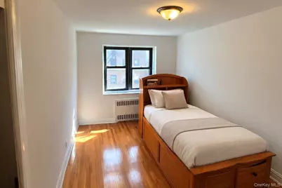 118-60 Metropolitan Avenue #C3, Kew Gardens, NY 11415 - Photo 5