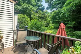 160 Dove Hill Dr, Manhasset, NY 11030 - Photo 11