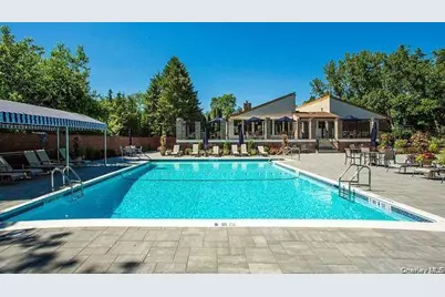 160 Dove Hill Drive, Manhasset, NY 11030 - Photo 23