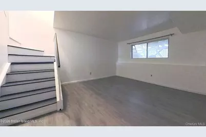 41 Simmons Loop, New York, NY 10314 - Photo 23