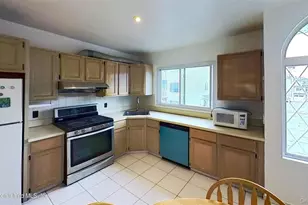 41 Simmons Loop, New York, NY 10314 - Photo 15