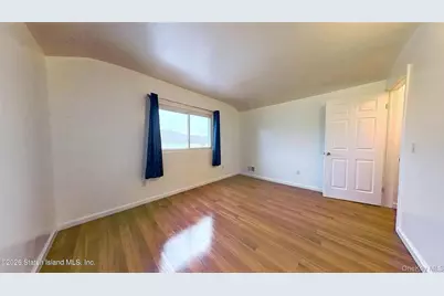 41 Simmons Loop, New York, NY 10314 - Photo 9