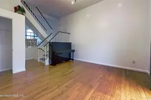 41 Simmons Loop, New York, NY 10314 - Photo 21