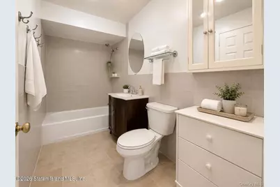 41 Simmons Loop, New York, NY 10314 - Photo 5