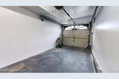 41 Simmons Loop, New York, NY 10314 - Photo 19