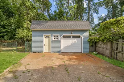 46 Barclay Road, Mastic Beach, NY 11951 - Photo 27