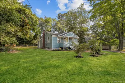 46 Barclay Road, Mastic Beach, NY 11951 - Photo 3