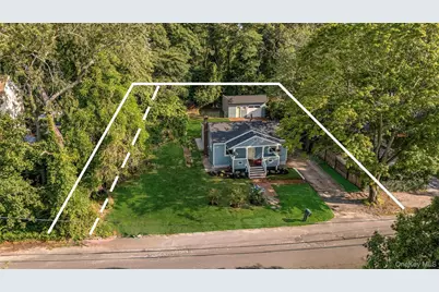 46 Barclay Road, Mastic Beach, NY 11951 - Photo 29