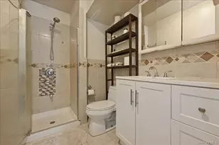 844 Park Ln, Woodmere, NY 11581 - Photo 13