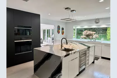 5 Meadow Gate W, Saint James, NY 11780 - Photo 5
