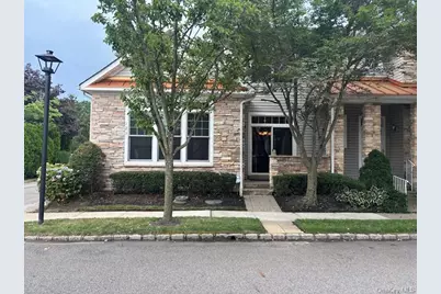 123 Links Court, Port Washington, NY 11050 - Photo 1