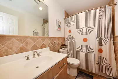 109 Charles Street, Floral Park, NY 11001 - Photo 21