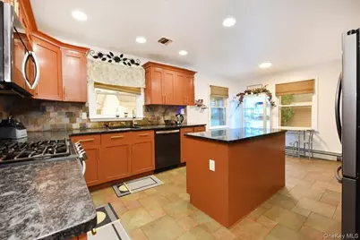 109 Charles Street, Floral Park, NY 11001 - Photo 11