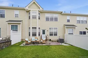 58 Cobblestone Ln, Middletown, NY 10940 - Photo 3