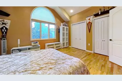 257 Locust Avenue, New York, NY 10306 - Photo 23