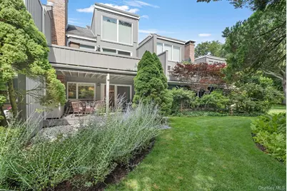 514 Pantigo Road #5, East Hampton, NY 11937 - Photo 1