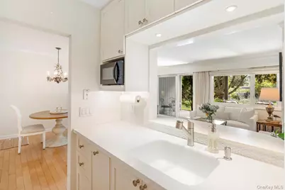 514 Pantigo Road #5, East Hampton, NY 11937 - Photo 5